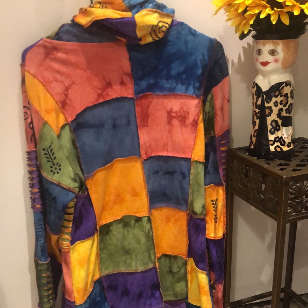 Groovy, colorful hoodie Beautiful colors Full length zipper with a hood.Size L. - Picture 2 of 7